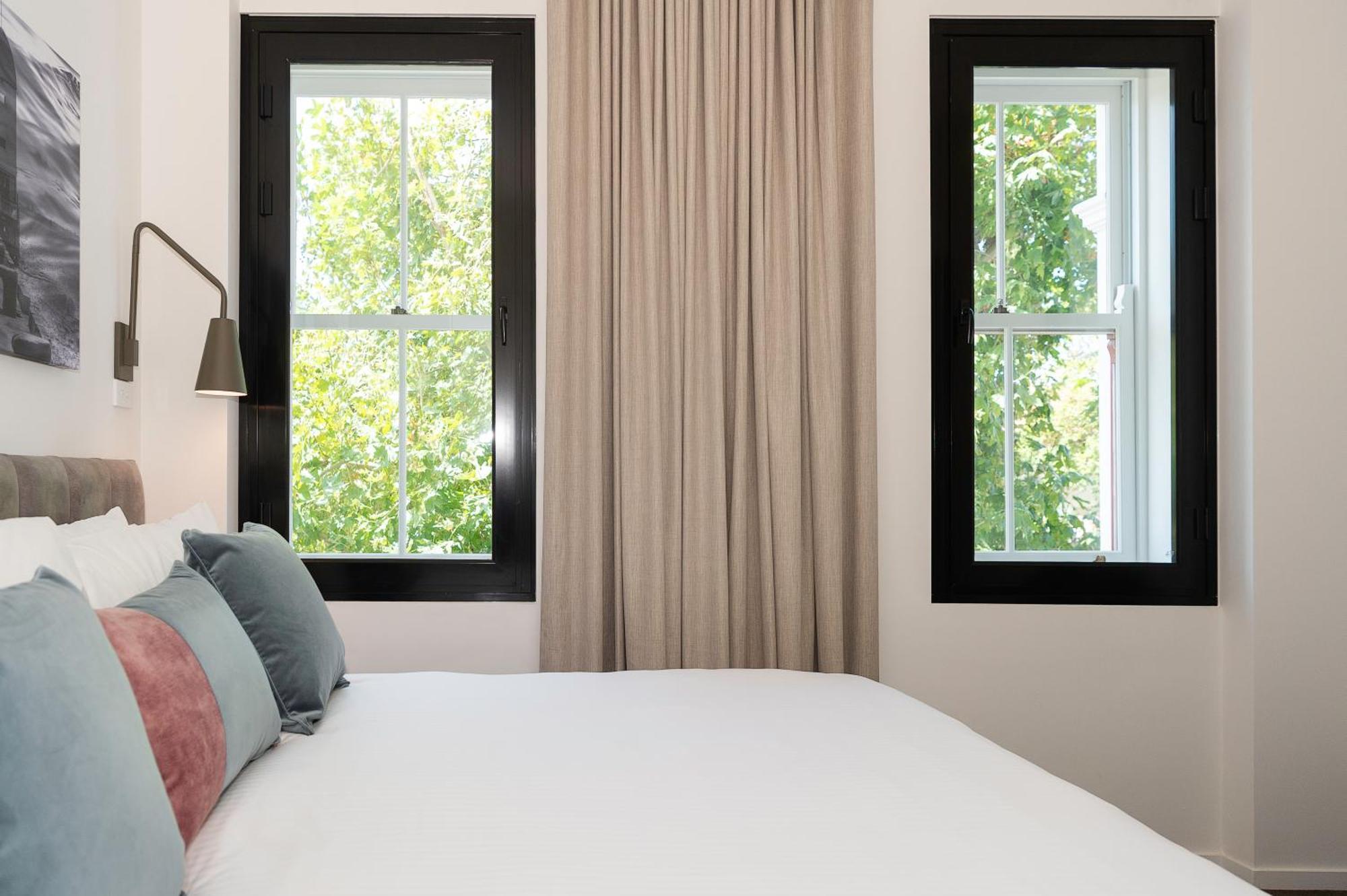 Oaks R Suites Джилонг Стая снимка
